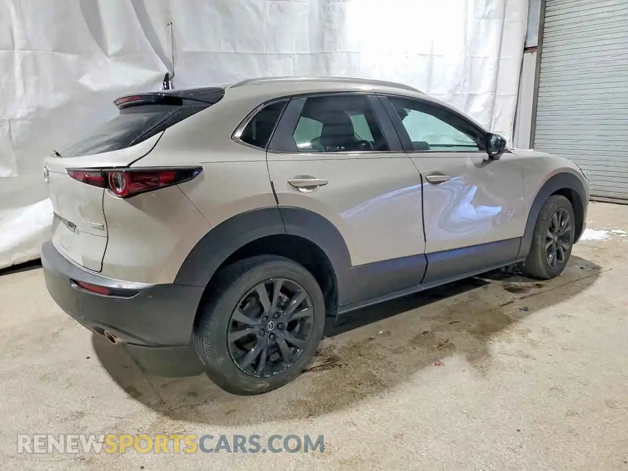 3 Photograph of a damaged car 3MVDMBBM0RM662686 MAZDA CX30 2024