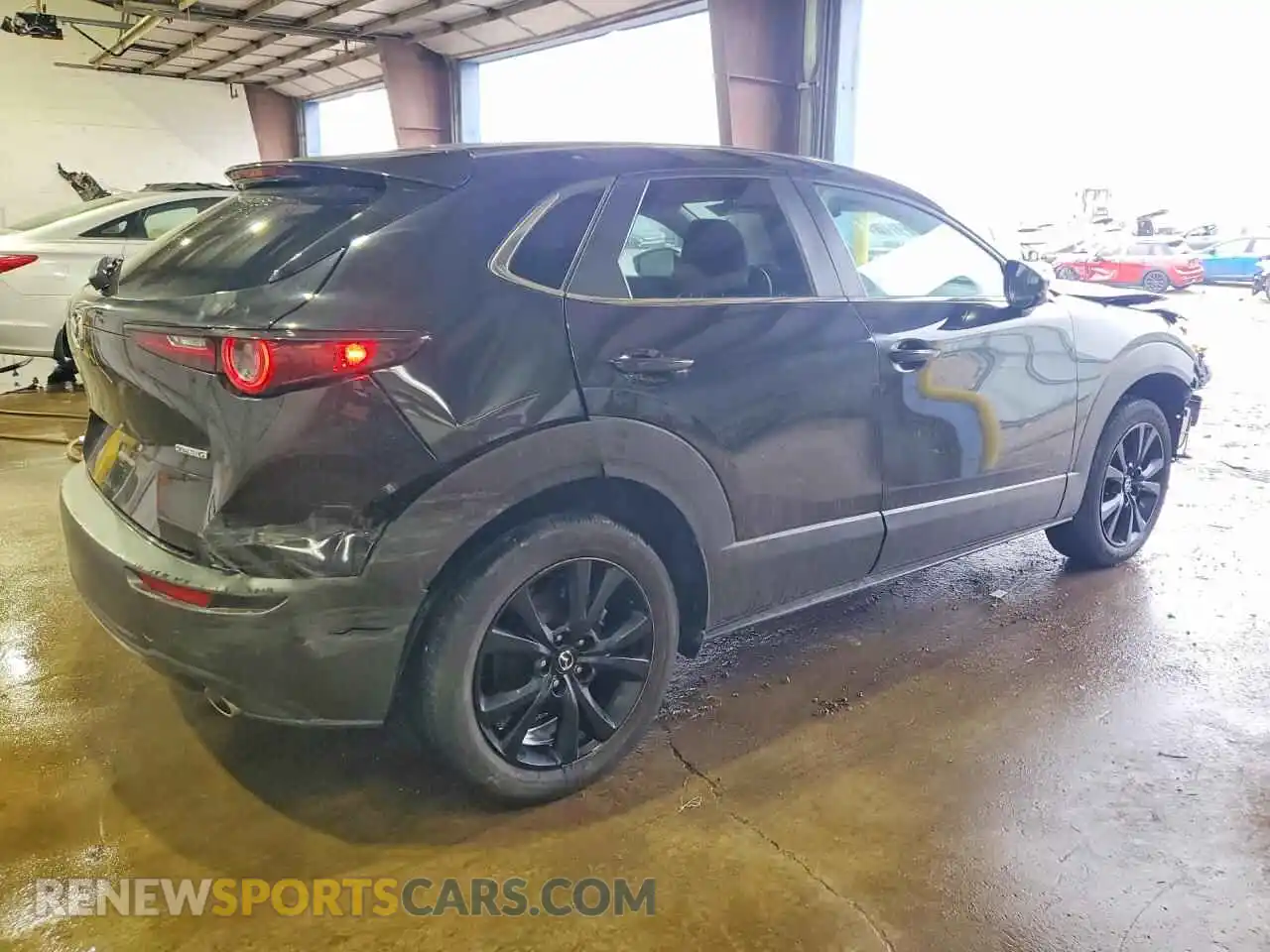 3 Photograph of a damaged car 3MVDMBBM1RM626120 MAZDA CX30 2024