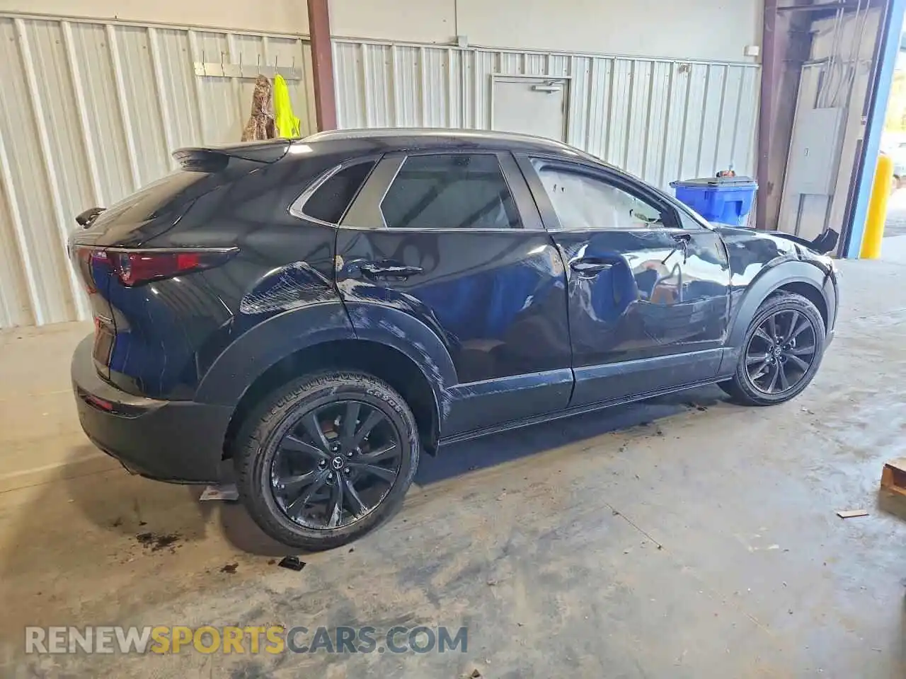 3 Photograph of a damaged car 3MVDMBBM2RM657389 MAZDA CX30 2024