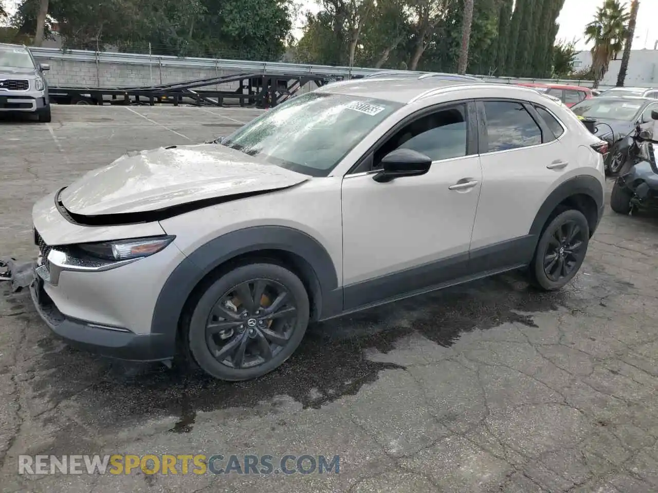 1 Photograph of a damaged car 3MVDMBBM2RM679599 MAZDA CX30 2024