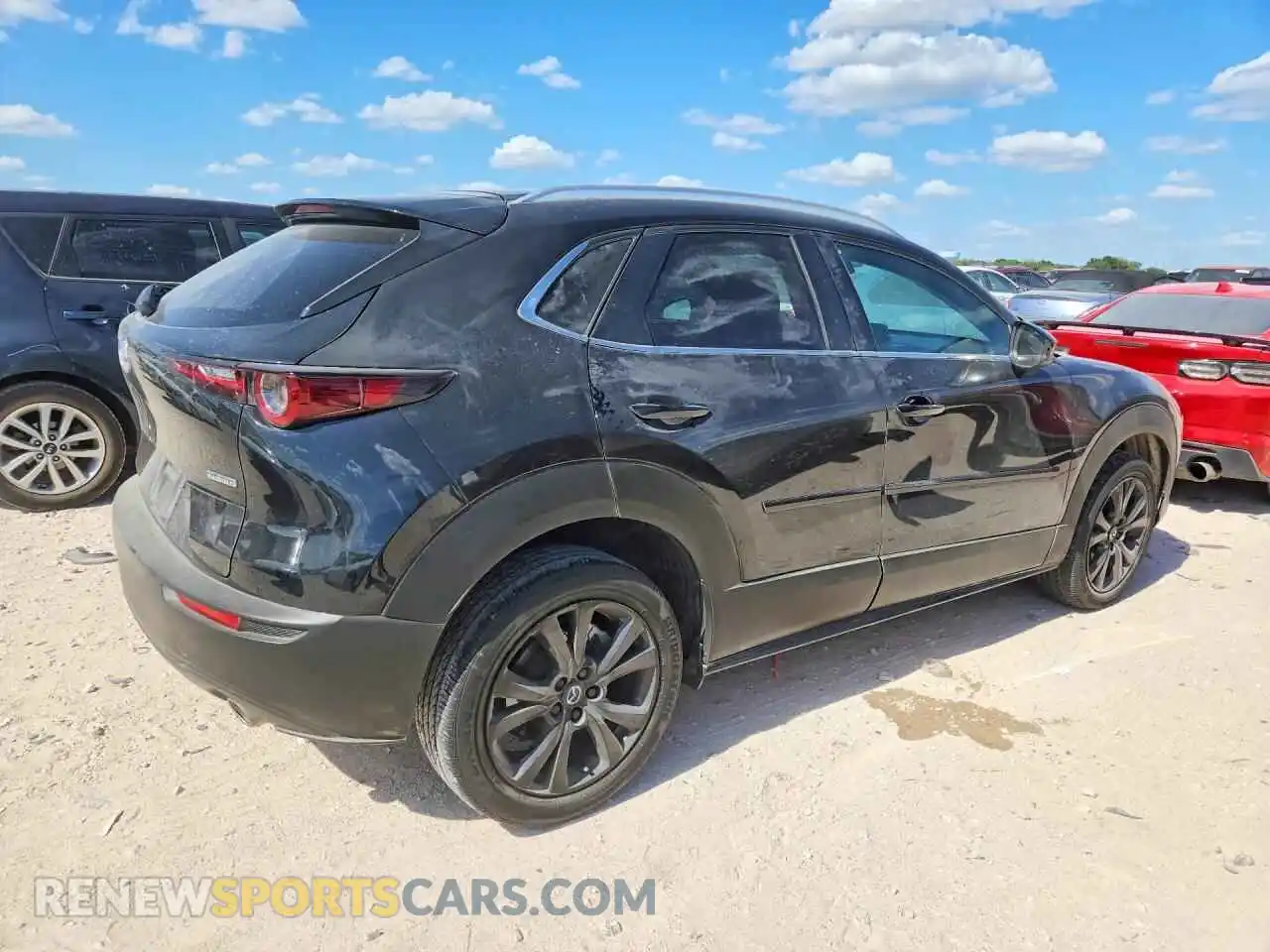 3 Photograph of a damaged car 3MVDMBBM3RM660253 MAZDA CX30 2024