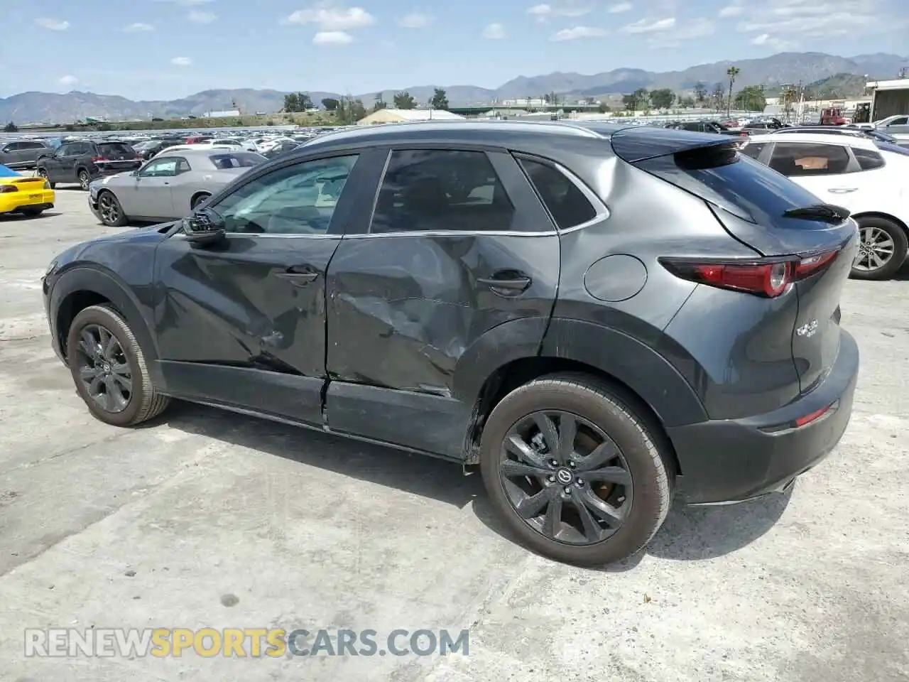 2 Photograph of a damaged car 3MVDMBBM3RM661595 MAZDA CX30 2024