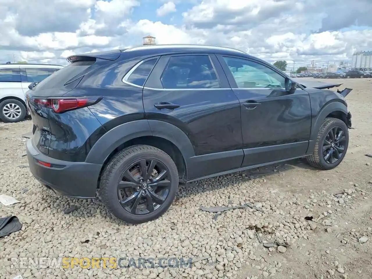 3 Photograph of a damaged car 3MVDMBBM5RM616948 MAZDA CX30 2024