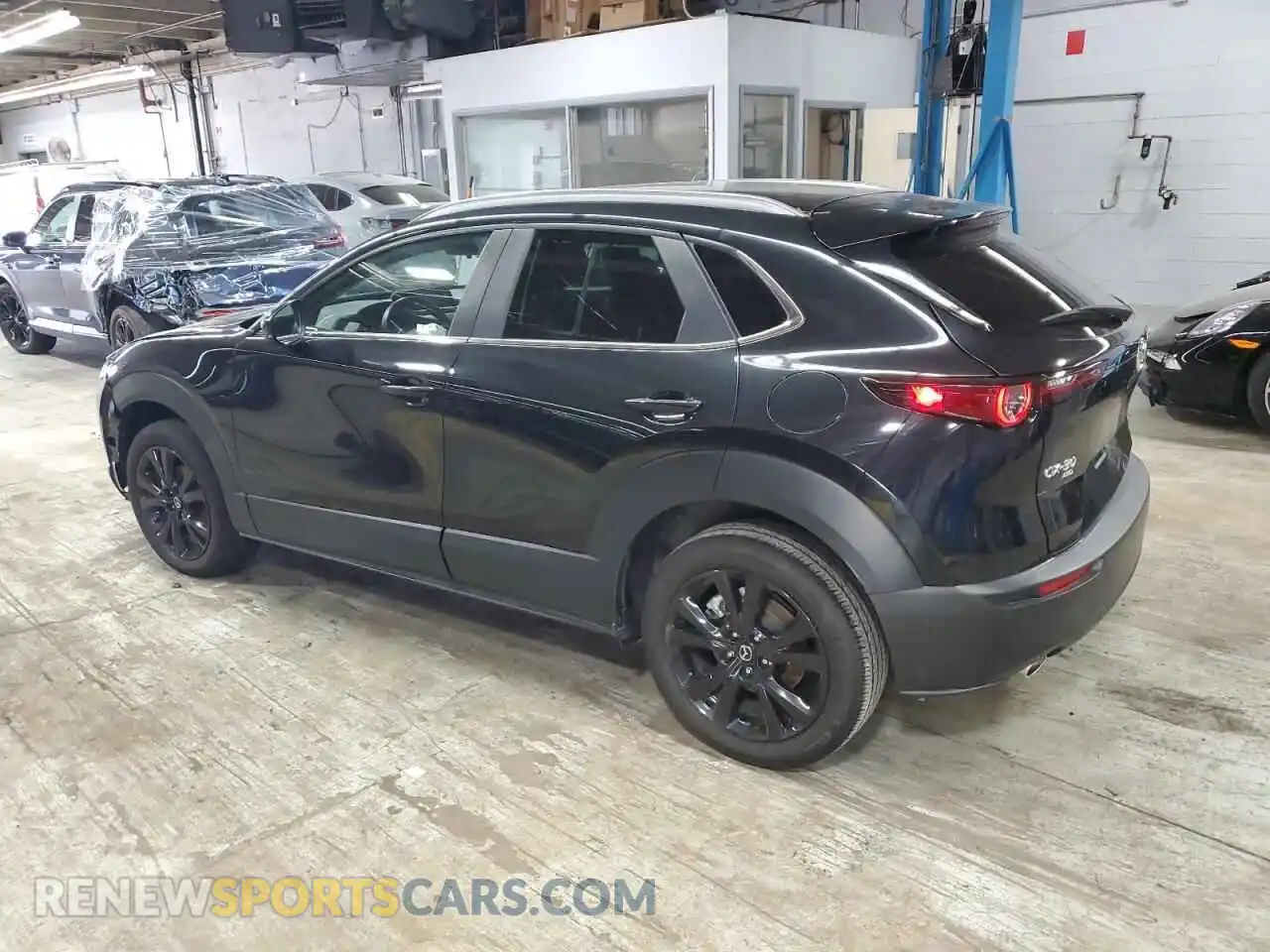 2 Photograph of a damaged car 3MVDMBBM5RM651957 MAZDA CX30 2024