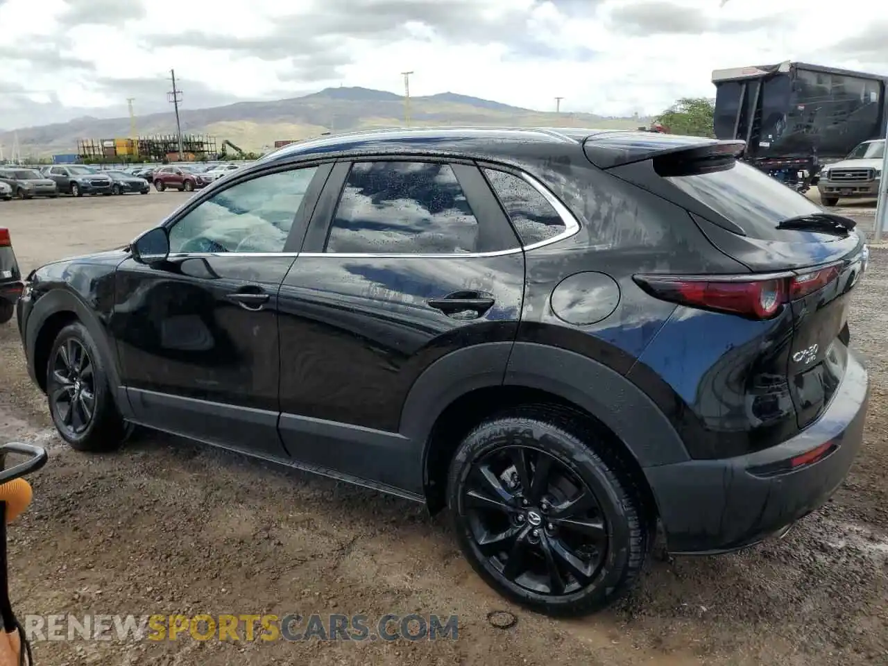 2 Photograph of a damaged car 3MVDMBBM5RM655247 MAZDA CX30 2024