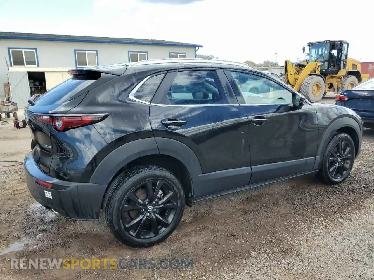 3 Photograph of a damaged car 3MVDMBBM5RM655247 MAZDA CX30 2024