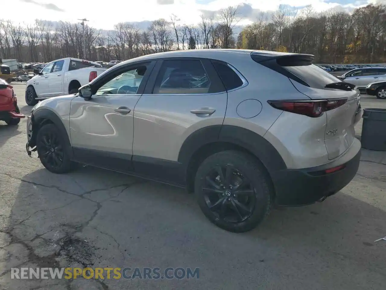 2 Photograph of a damaged car 3MVDMBBM6RM647447 MAZDA CX30 2024