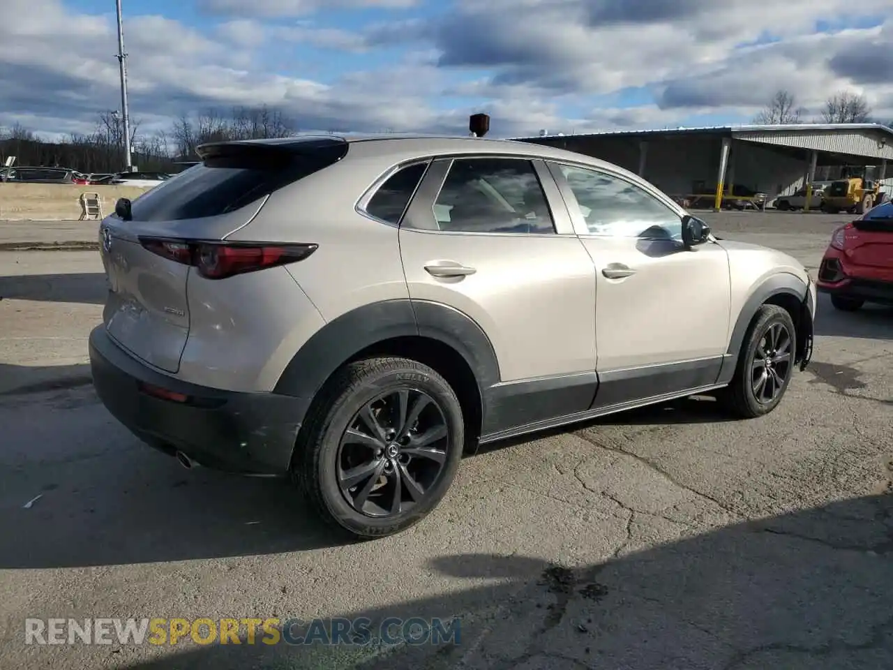 3 Photograph of a damaged car 3MVDMBBM6RM647447 MAZDA CX30 2024