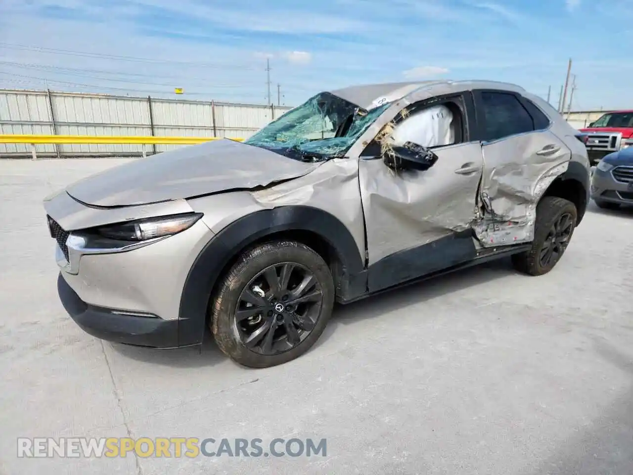 1 Photograph of a damaged car 3MVDMBBMXRM602530 MAZDA CX30 2024