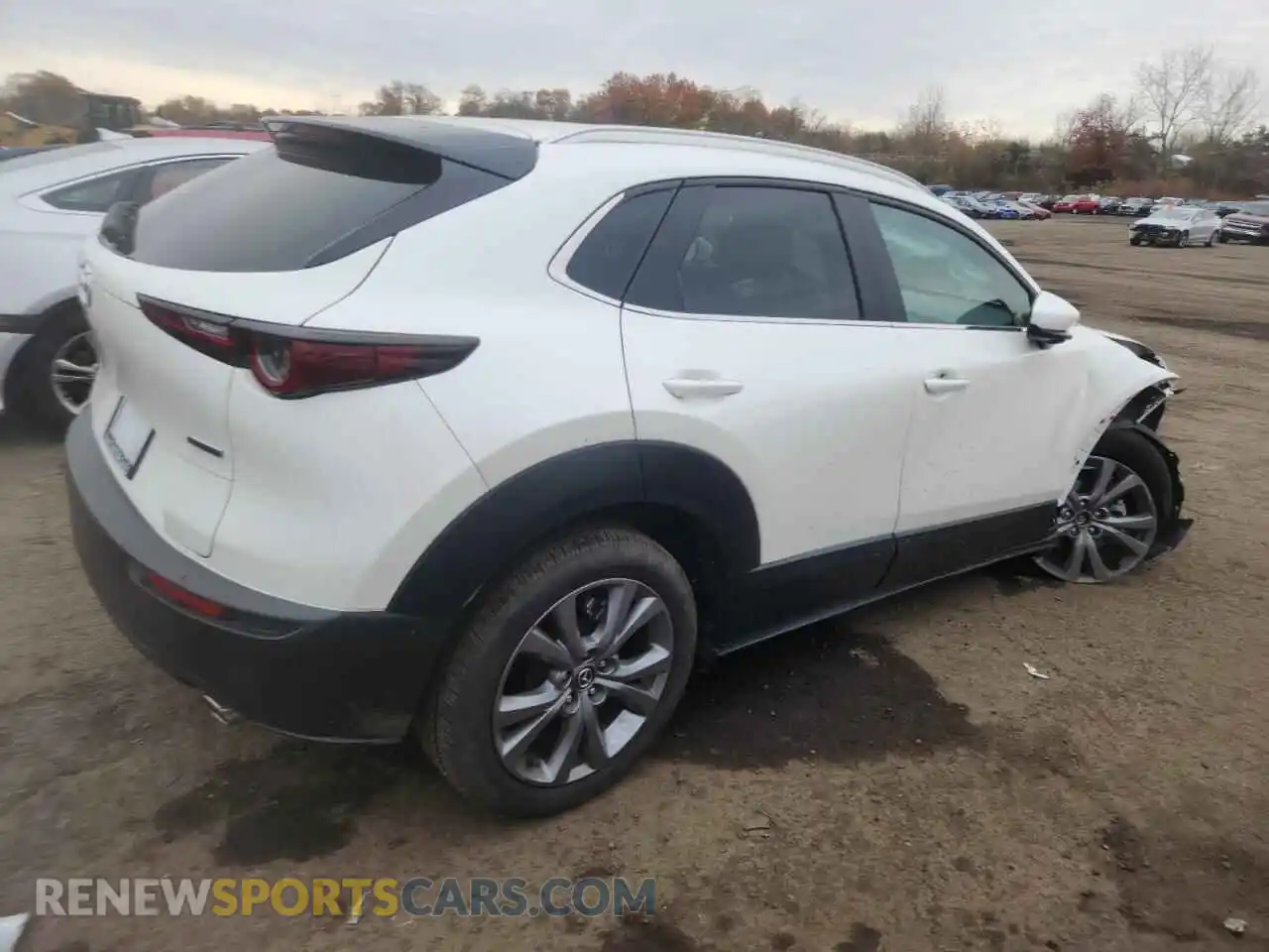 3 Photograph of a damaged car 3MVDMBCM0RM644137 MAZDA CX30 2024