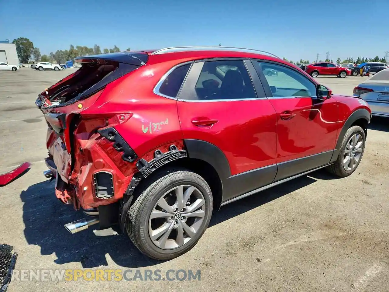 3 Photograph of a damaged car 3MVDMBCM1RM669550 MAZDA CX30 2024