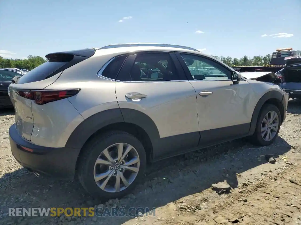 3 Photograph of a damaged car 3MVDMBCM1RM694268 MAZDA CX30 2024