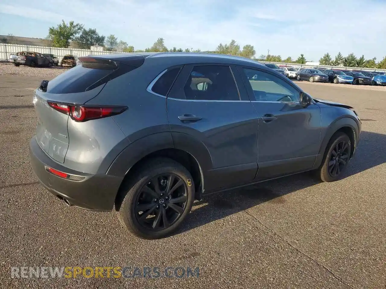 3 Photograph of a damaged car 3MVDMBCM2RM683134 MAZDA CX30 2024