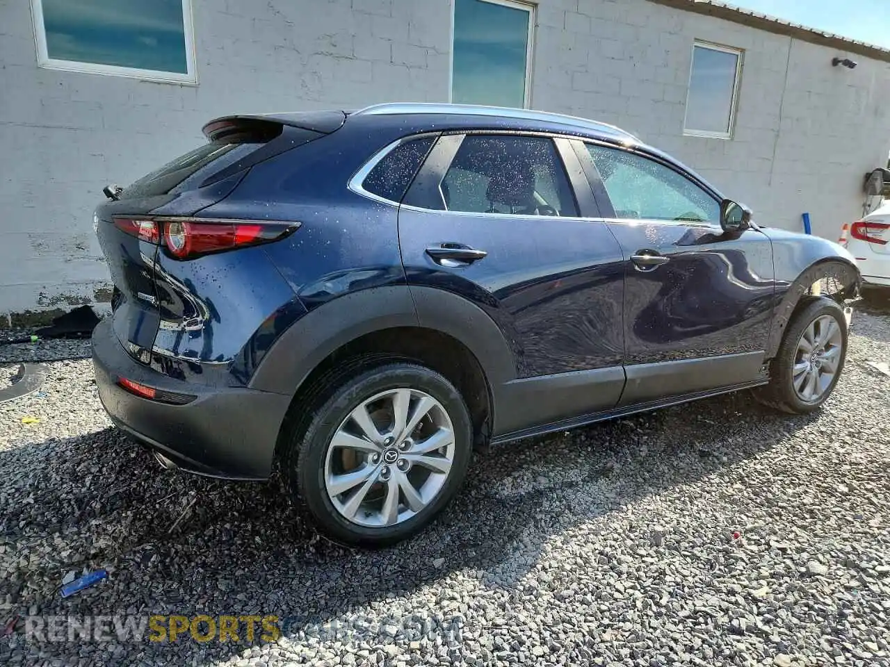 3 Photograph of a damaged car 3MVDMBCM4RM719213 MAZDA CX30 2024