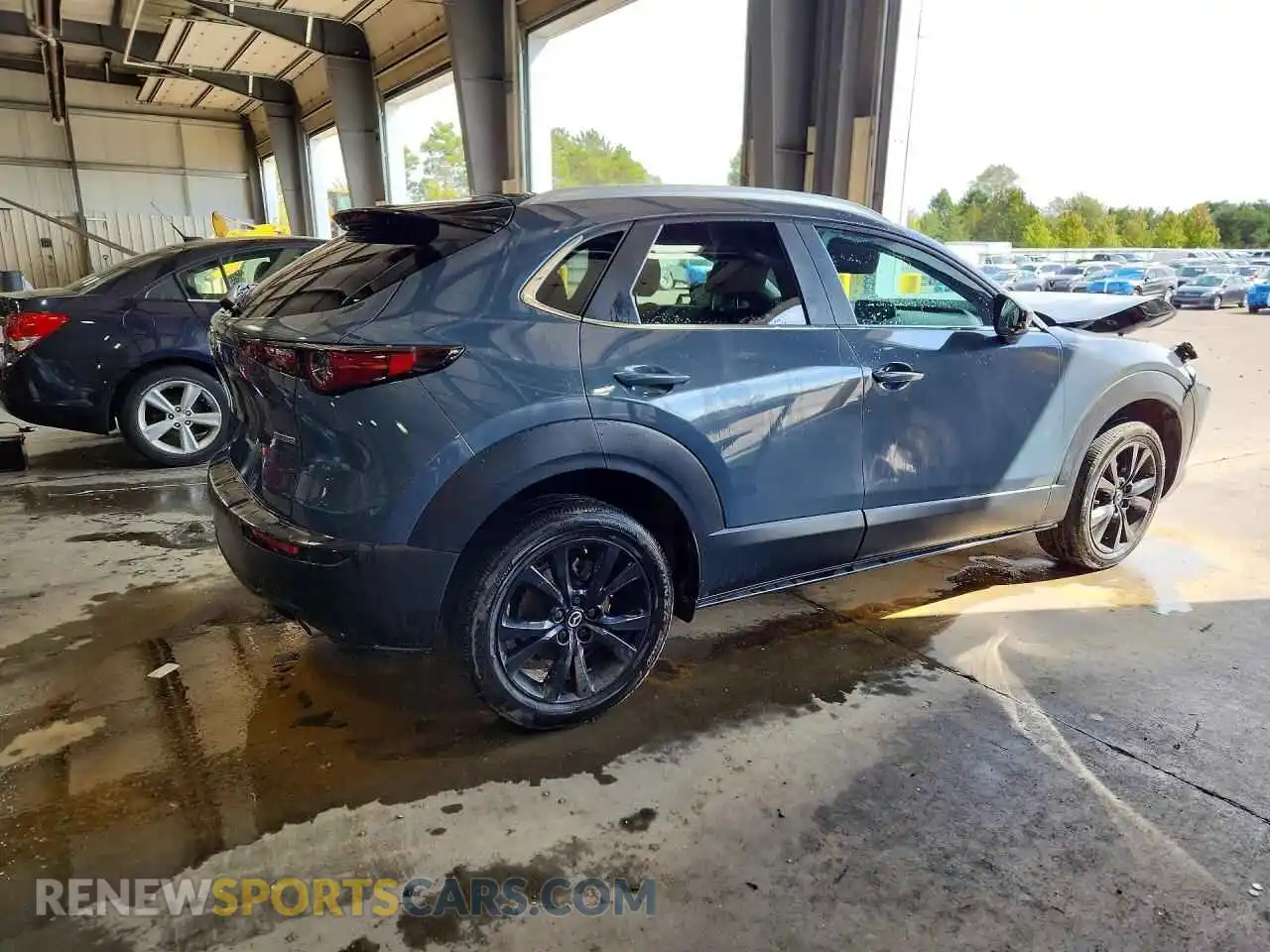 3 Photograph of a damaged car 3MVDMBCM8RM600516 MAZDA CX30 2024
