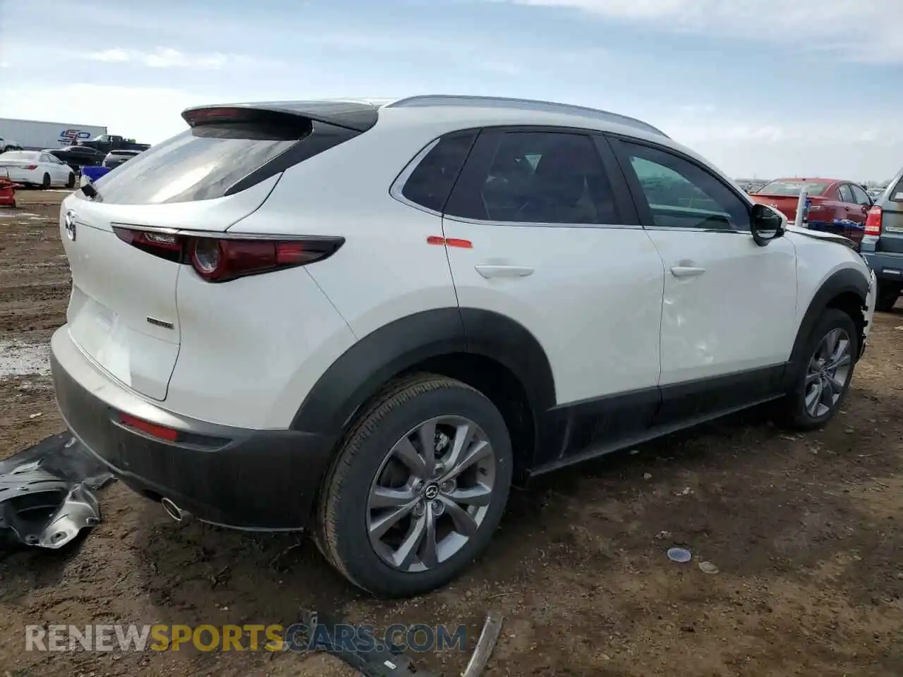 3 Photograph of a damaged car 3MVDMBCM8RM616313 MAZDA CX30 2024