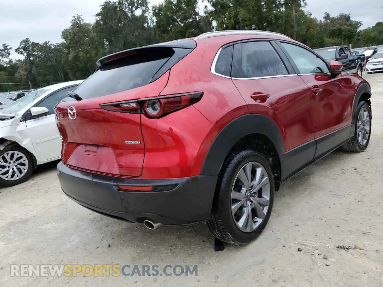 3 Photograph of a damaged car 3MVDMBCM9RM646758 MAZDA CX30 2024
