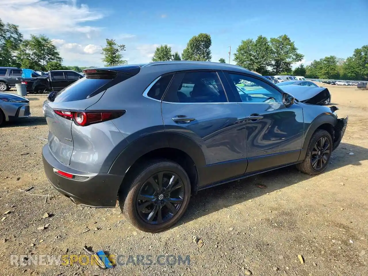 3 fotografías del automóvil dañado 3MVDMBCMXRM628298 MAZDA CX30 2024