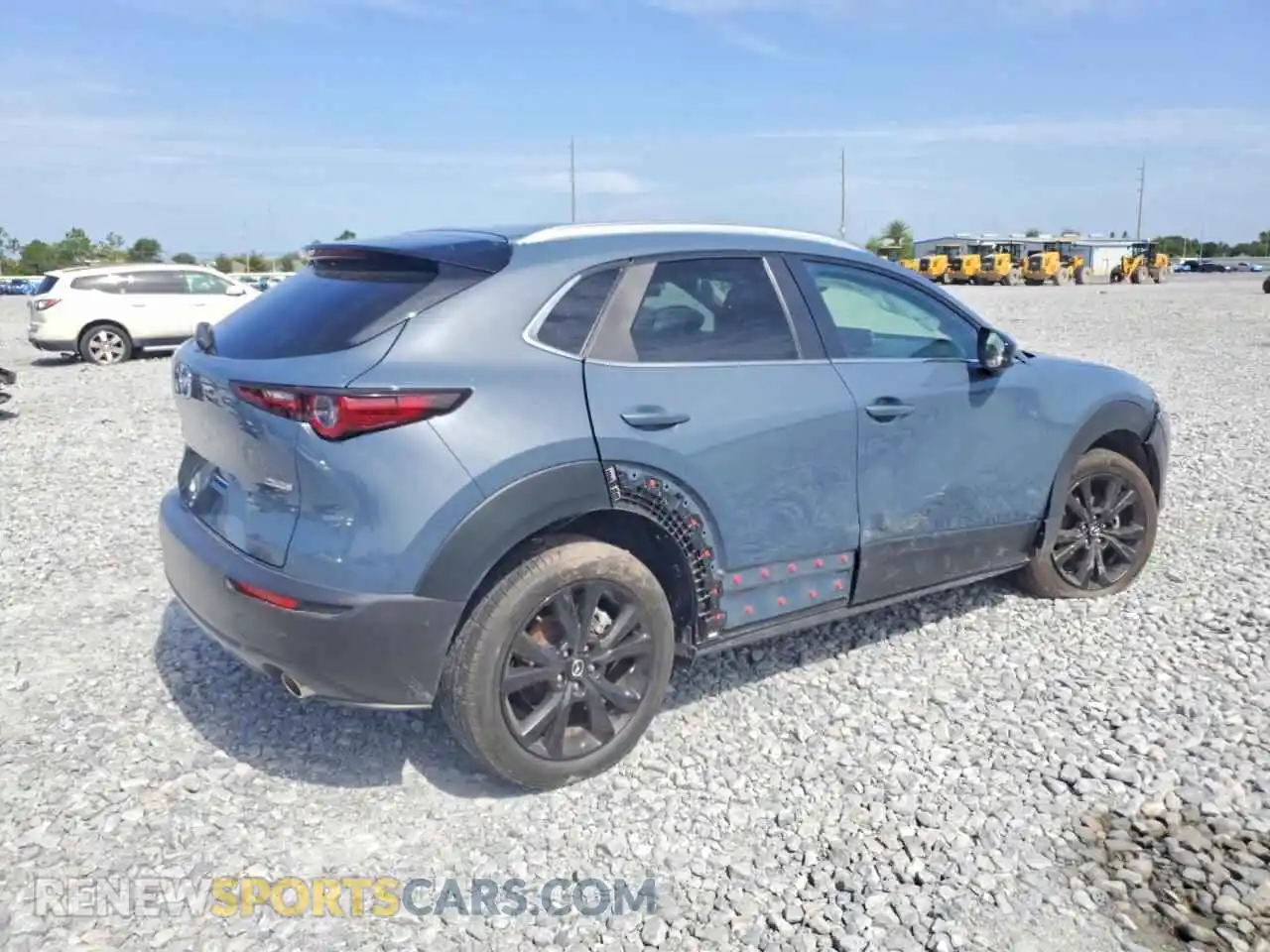 3 Photograph of a damaged car 3MVDMBCMXRM664797 MAZDA CX30 2024