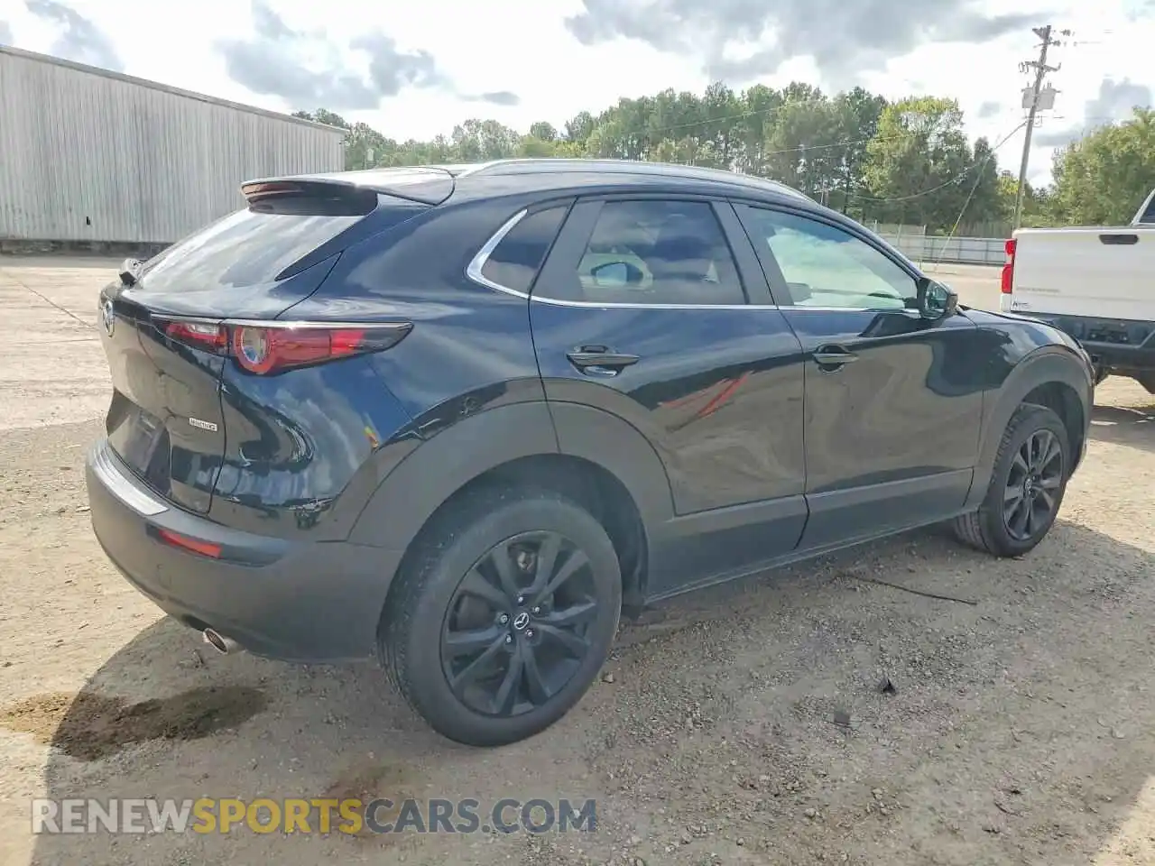 3 Photograph of a damaged car 3MVDMBCMXRM676996 MAZDA CX30 2024