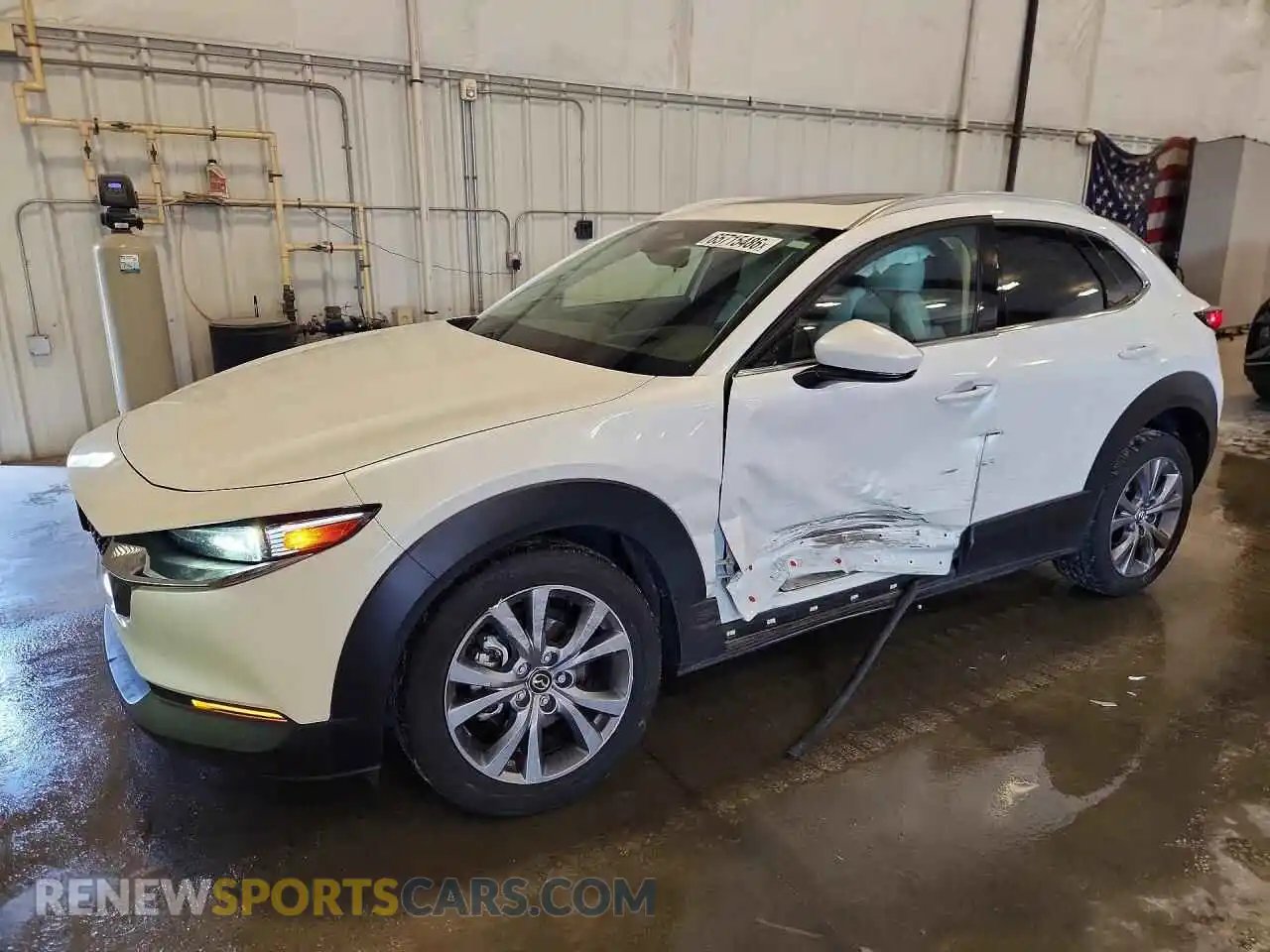 1 Photograph of a damaged car 3MVDMBDM5RM709708 MAZDA CX30 2024
