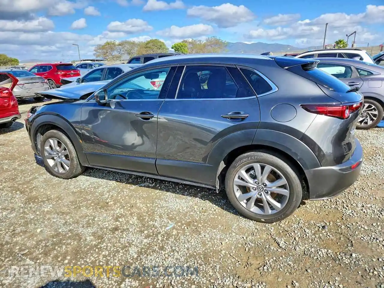 2 Photograph of a damaged car 3MVDMBDM7RM661726 MAZDA CX30 2024