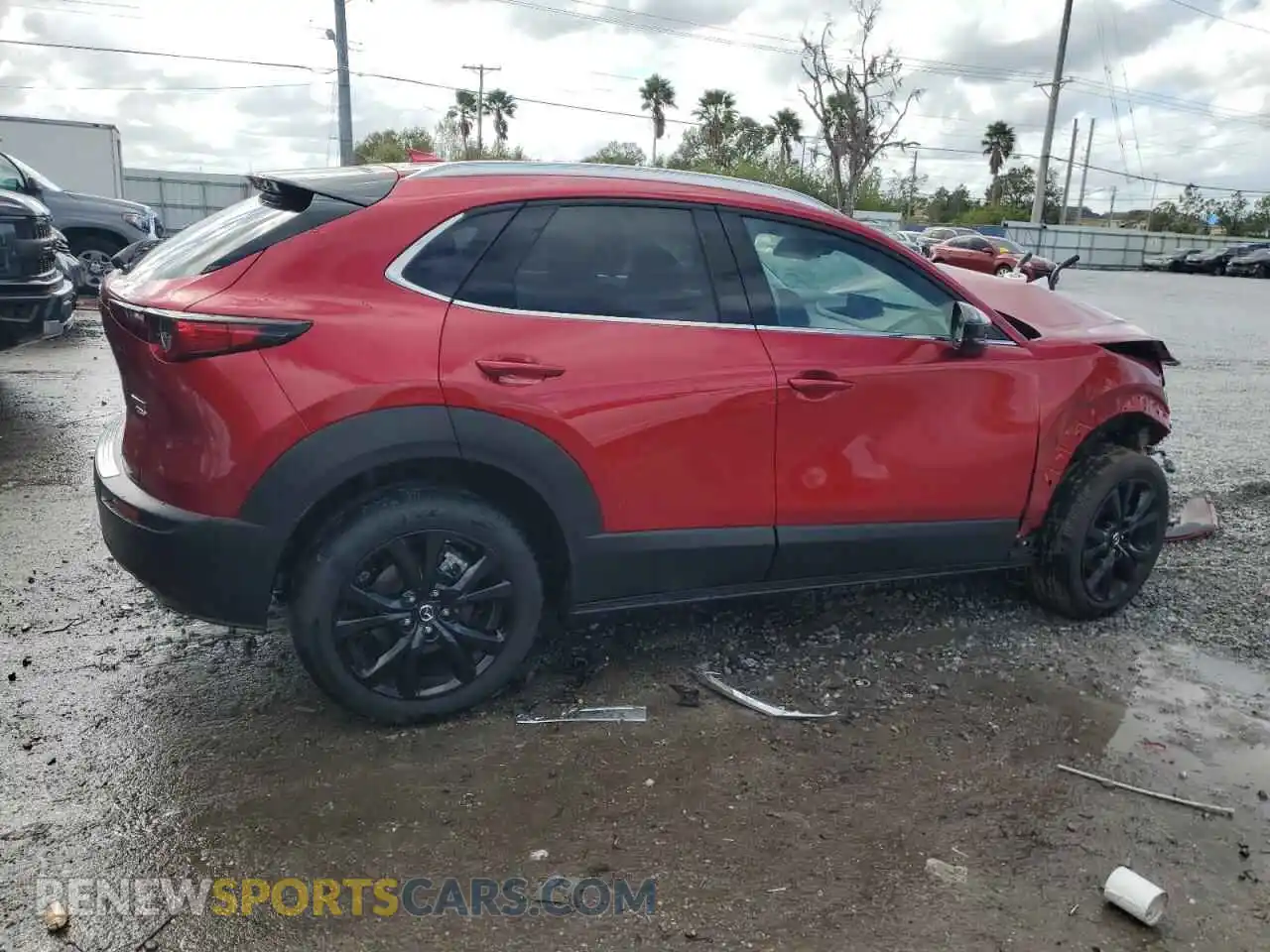 3 Photograph of a damaged car 3MVDMBEY7RM706486 MAZDA CX30 2024