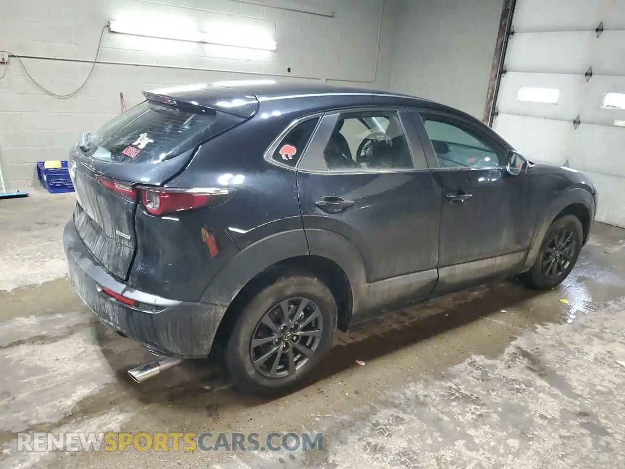 3 Photograph of a damaged car 3MVDMBAM3SM756861 MAZDA CX30 2025