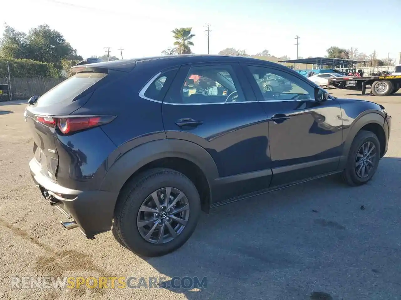 3 Photograph of a damaged car 3MVDMBAM5SM751984 MAZDA CX30 2025