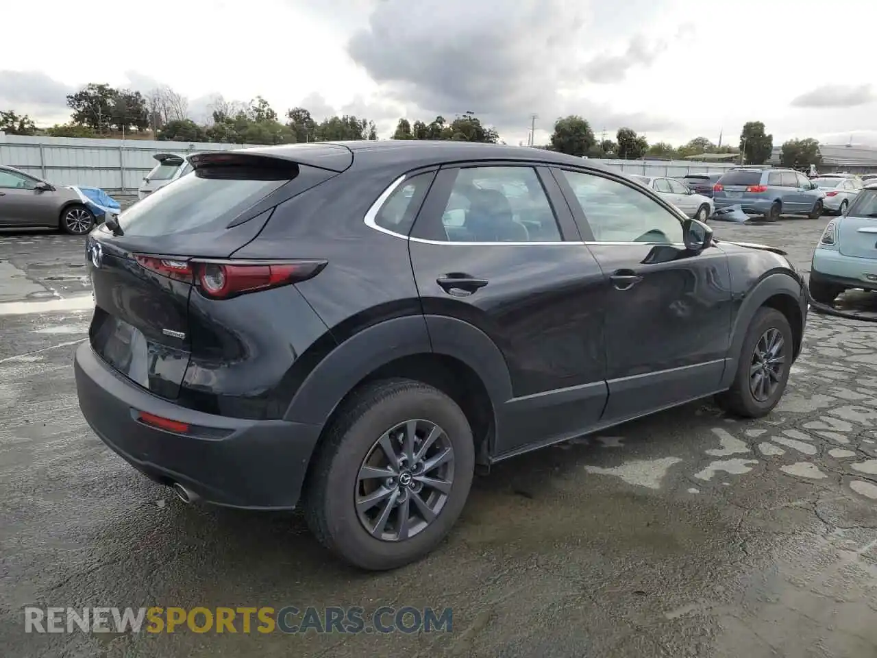 3 Photograph of a damaged car 3MVDMBAMXSM778338 MAZDA CX30 2025