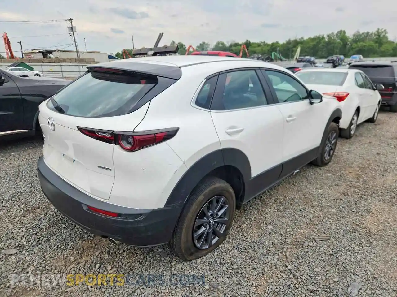 3 Photograph of a damaged car 3MVDMBAMXSM796161 MAZDA CX30 2025