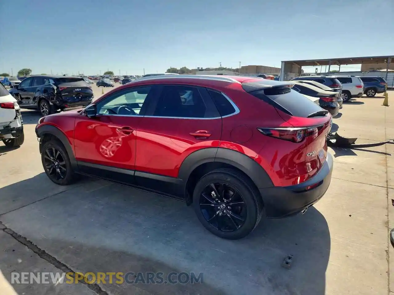 2 fotografías del automóvil dañado 3MVDMBBM0SM841171 MAZDA CX30 2025