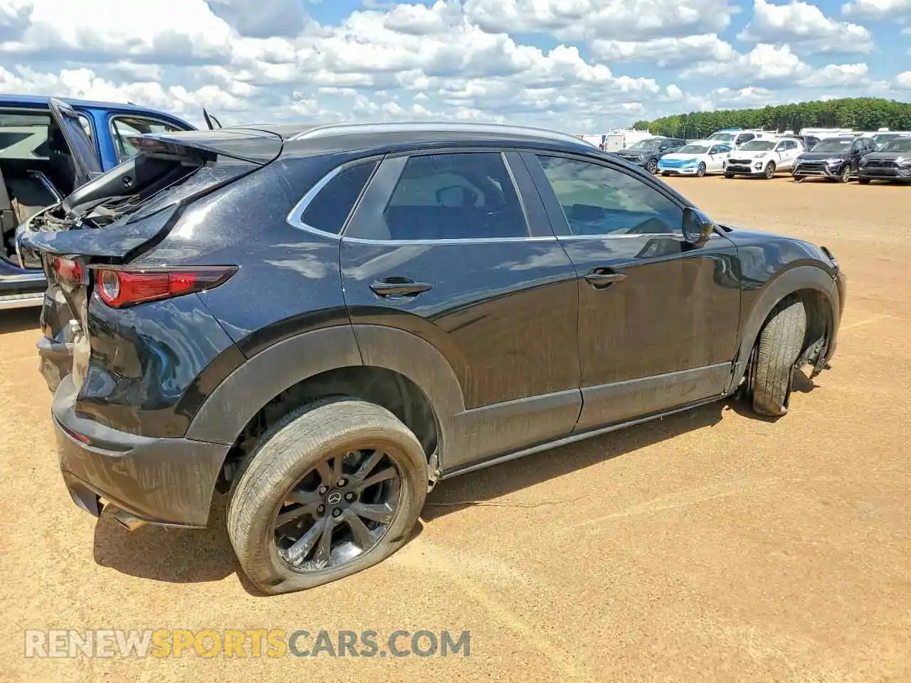 3 Photograph of a damaged car 3MVDMBBM3SM854190 MAZDA CX30 2025