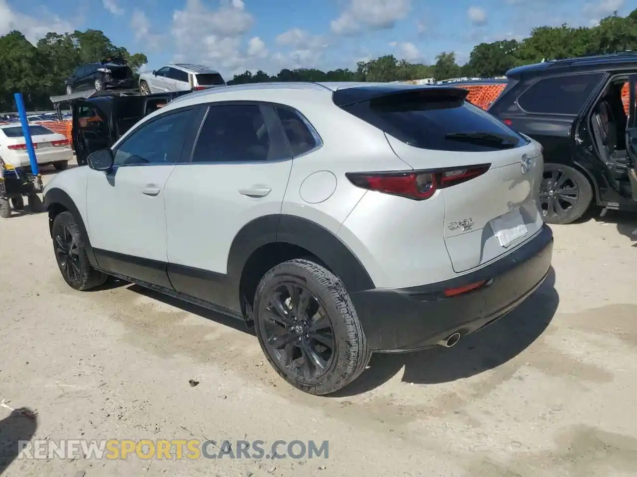 2 Photograph of a damaged car 3MVDMBBM4SM767396 MAZDA CX30 2025