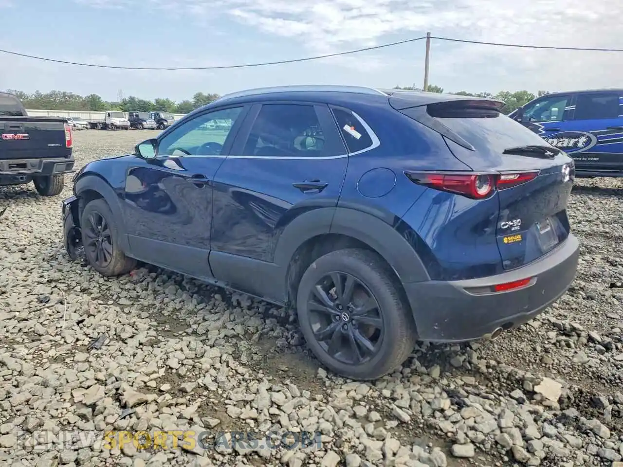 2 fotografías del automóvil dañado 3MVDMBBM4SM803734 MAZDA CX30 2025