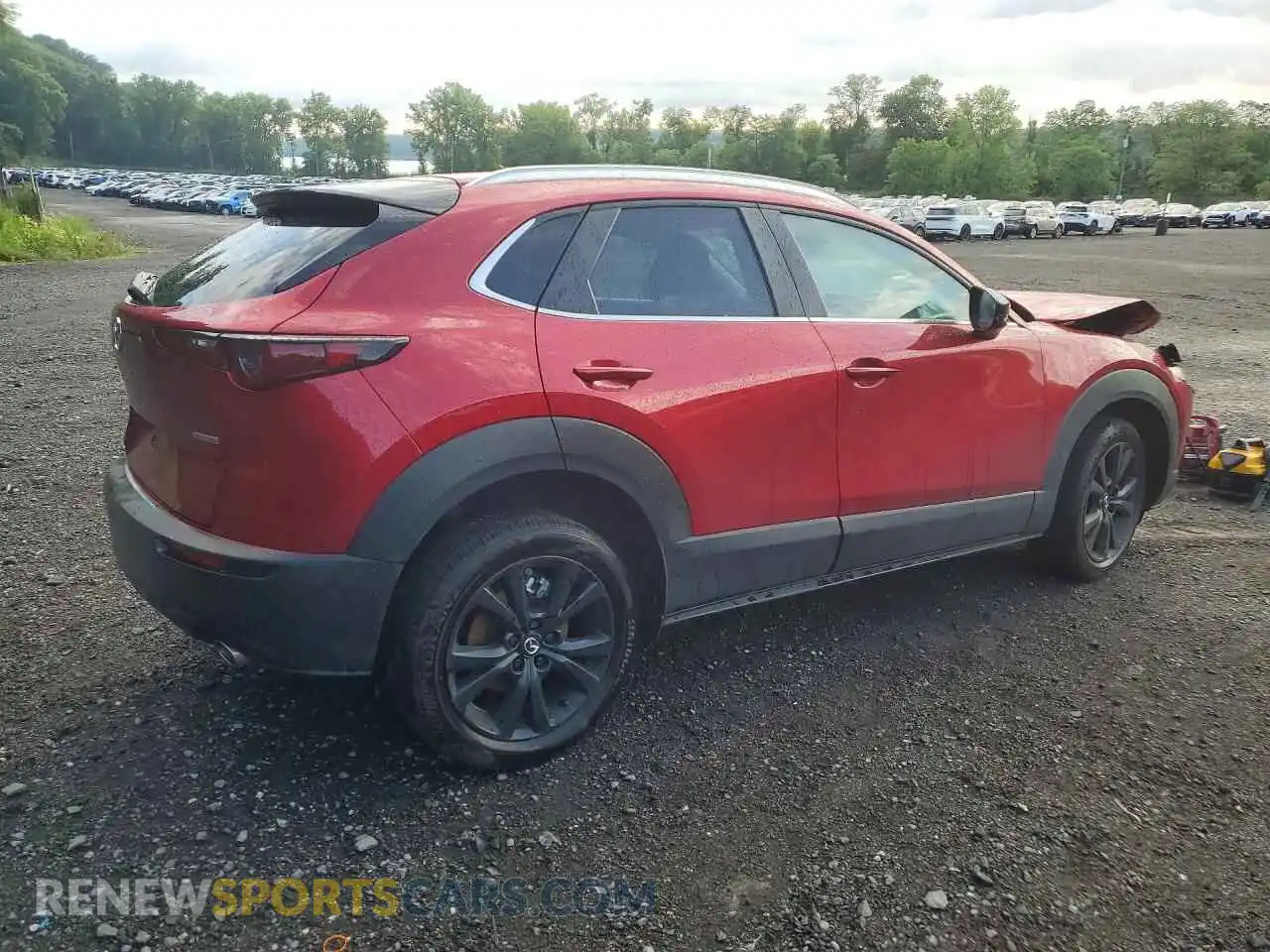 3 Photograph of a damaged car 3MVDMBBM4SM863738 MAZDA CX30 2025