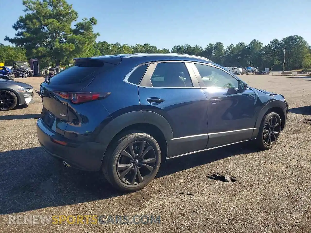 3 Photograph of a damaged car 3MVDMBBM8SM799042 MAZDA CX30 2025