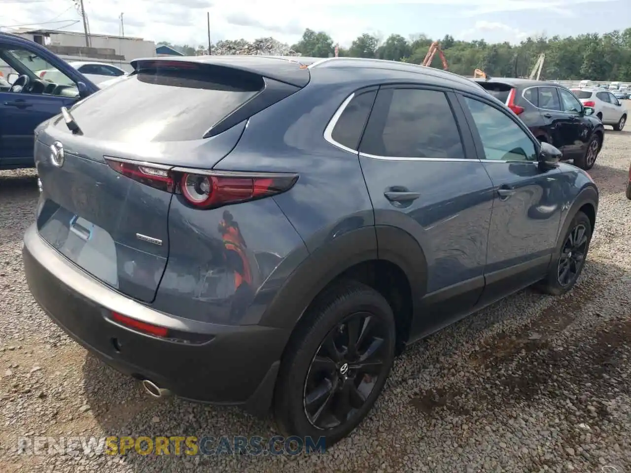 3 Photograph of a damaged car 3MVDMBCM0SM841296 MAZDA CX30 2025