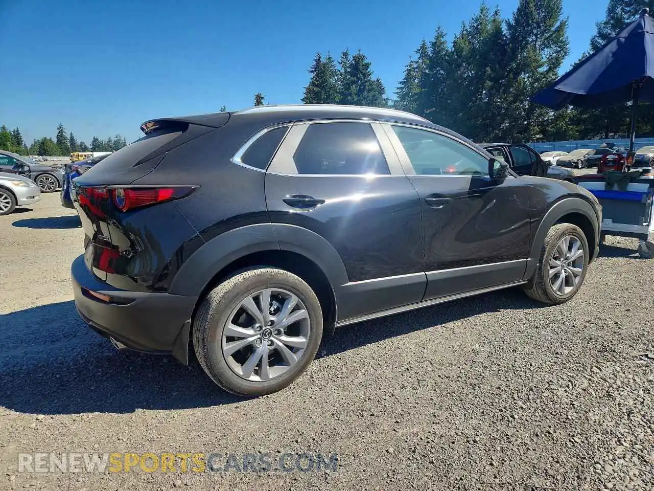 3 fotografías del automóvil dañado 3MVDMBCM3SM796466 MAZDA CX30 2025