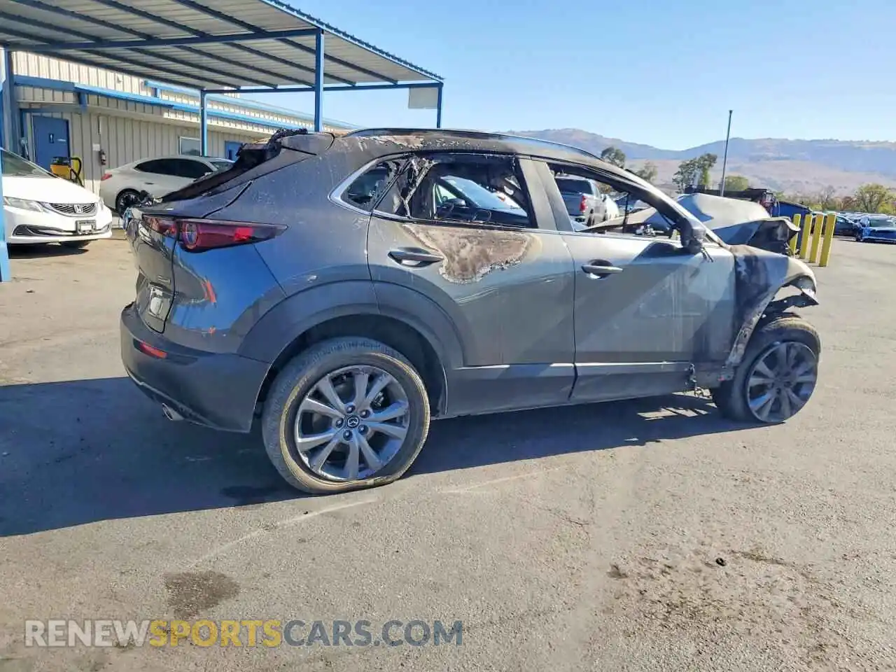 3 fotografías del automóvil dañado 3MVDMBCM3SM829160 MAZDA CX30 2025