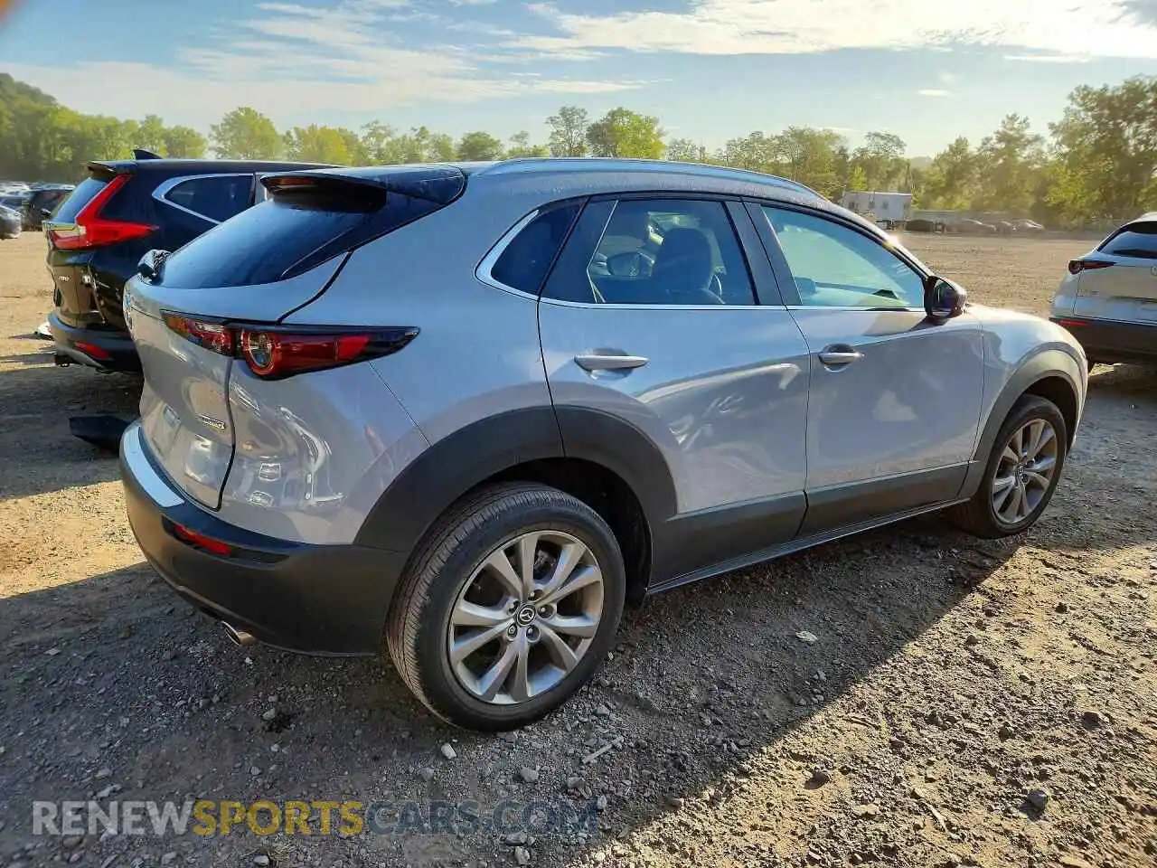 3 Photograph of a damaged car 3MVDMBCM6SM802602 MAZDA CX30 2025