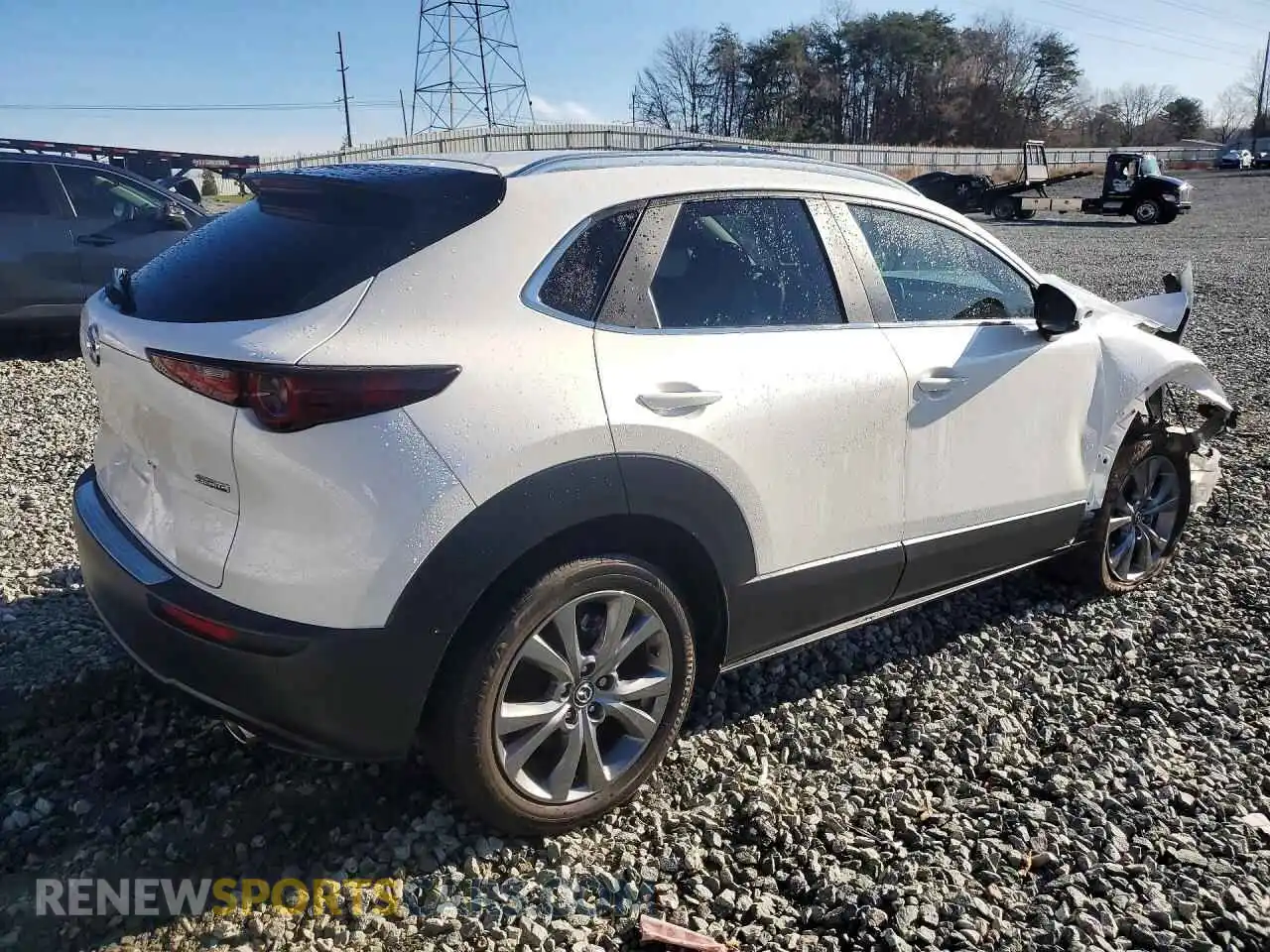 3 Photograph of a damaged car 3MVDMBCM6SM814507 MAZDA CX30 2025