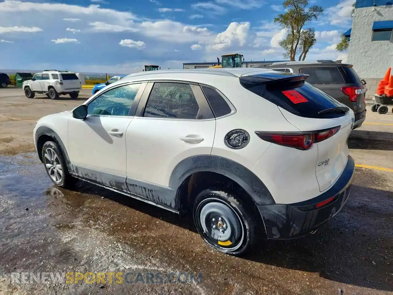 2 Photograph of a damaged car 3MVDMBCM7SM754740 MAZDA CX30 2025