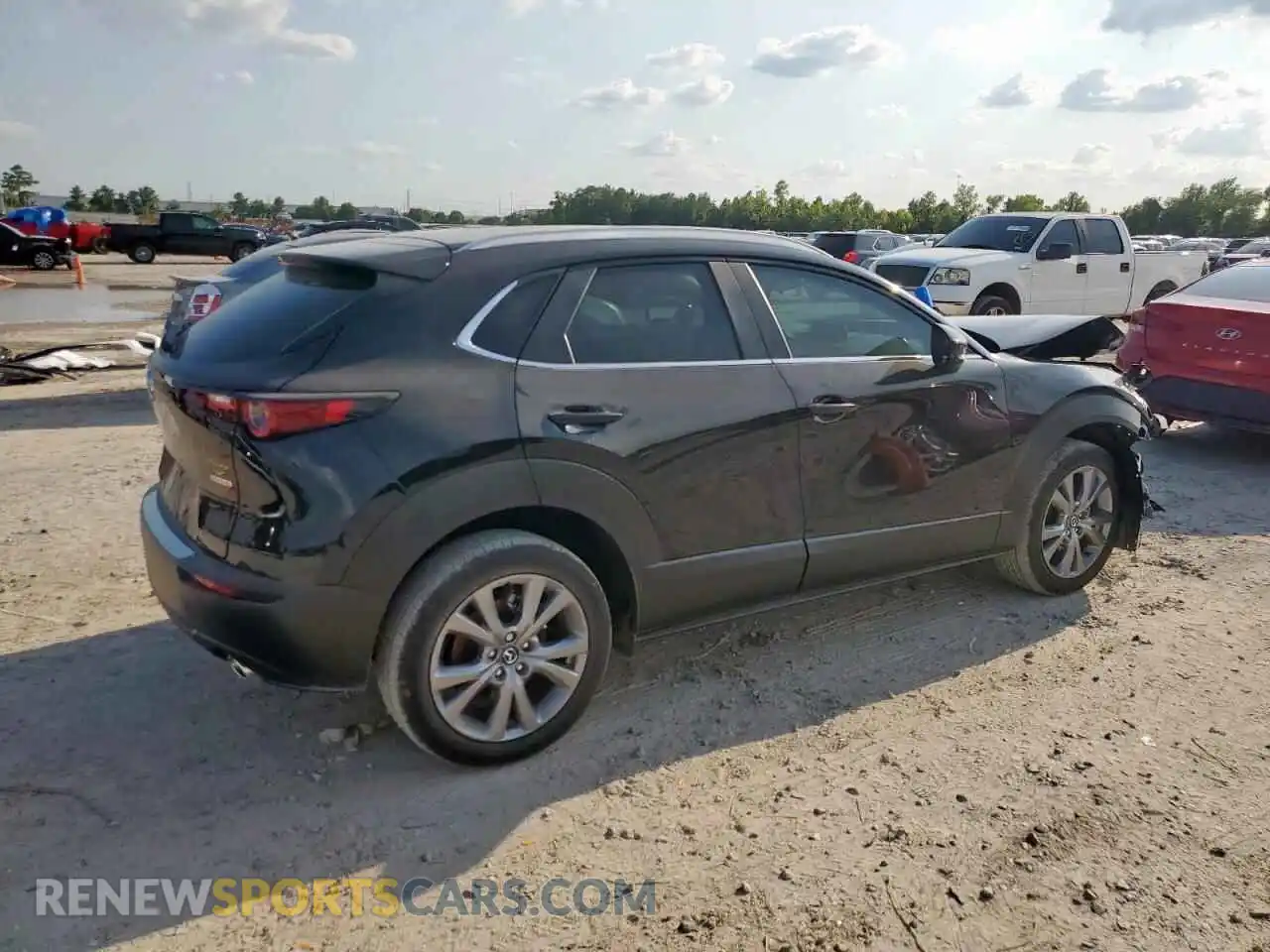 3 Photograph of a damaged car 3MVDMBCM8SM851168 MAZDA CX30 2025