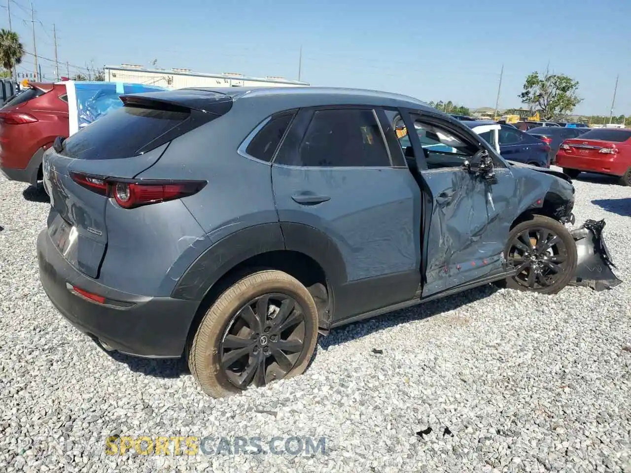 3 Photograph of a damaged car 3MVDMBCMXSM764341 MAZDA CX30 2025