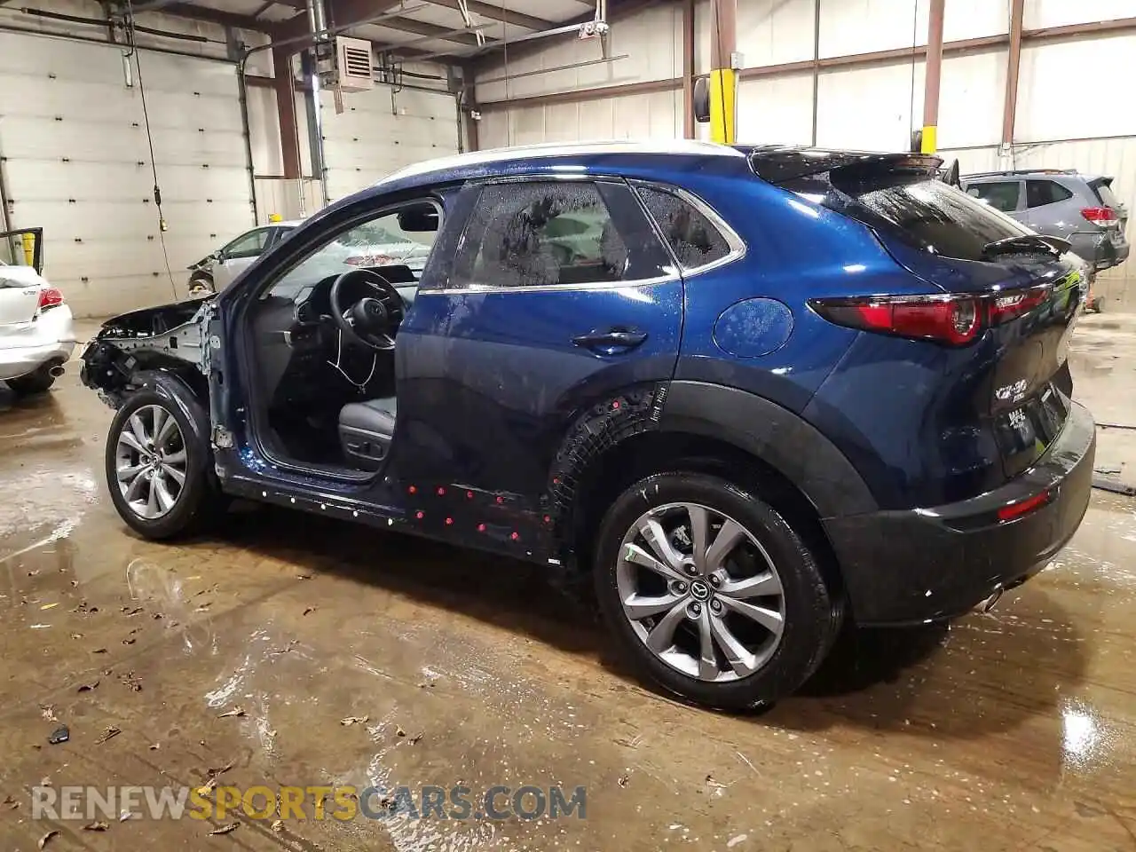 2 Photograph of a damaged car 3MVDMBCMXSM781222 MAZDA CX30 2025