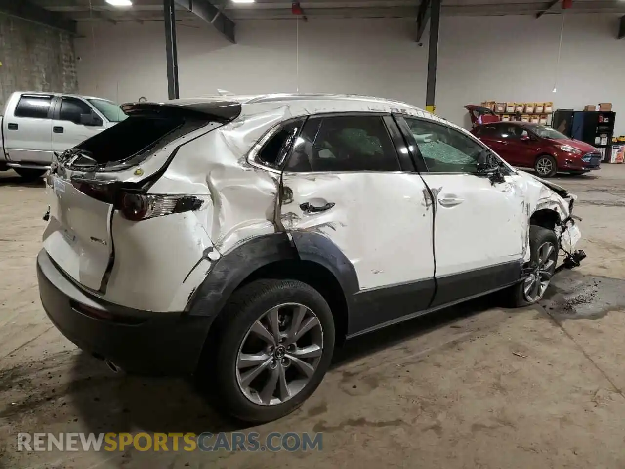 3 Photograph of a damaged car 3MVDMBDM4SM764141 MAZDA CX30 2025
