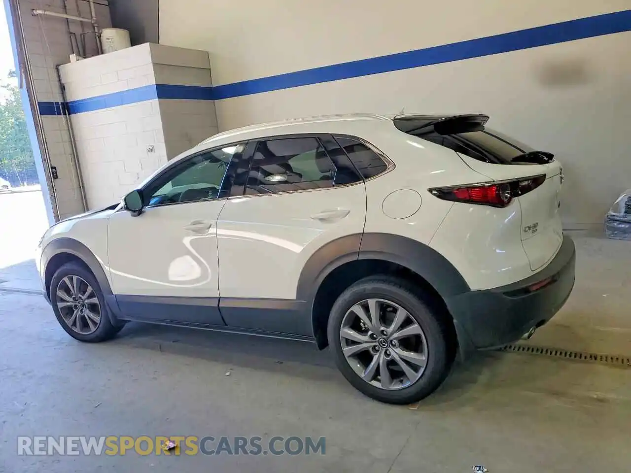 2 fotografías del automóvil dañado 3MVDMBDM7SM805118 MAZDA CX30 2025
