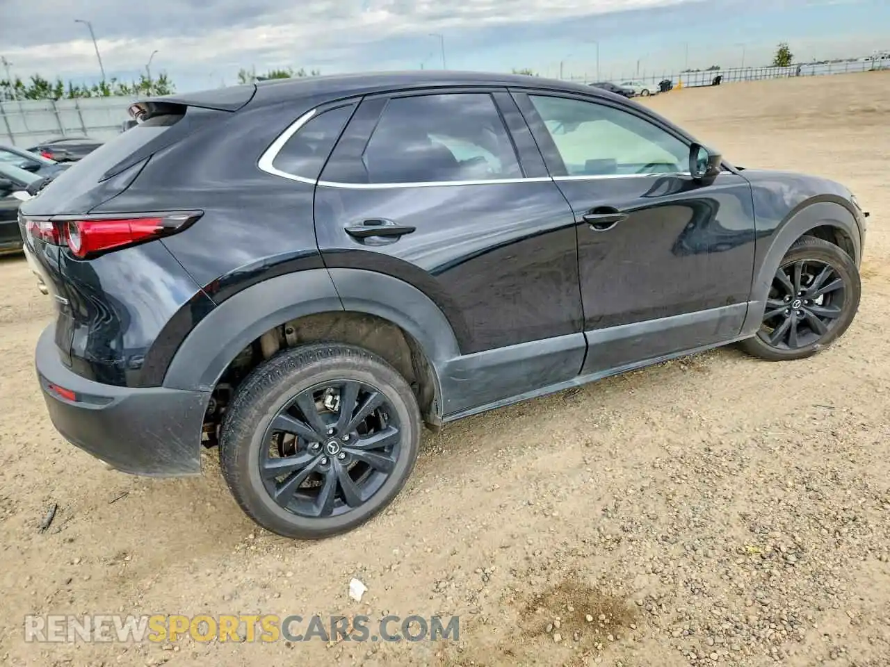 3 Photograph of a damaged car 3MVDMBDMXSM860646 MAZDA CX30 2025