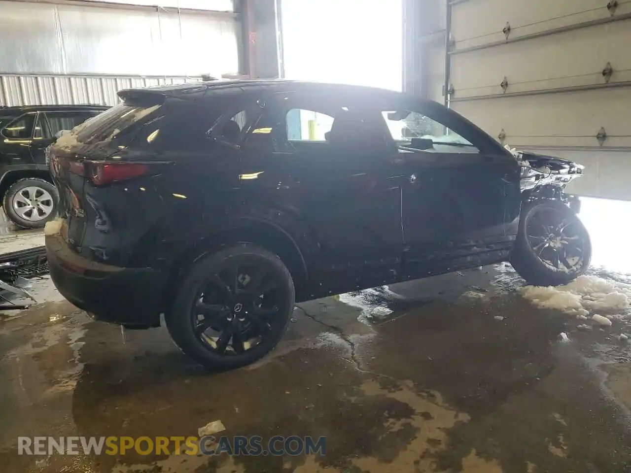 3 Photograph of a damaged car 3MVDMBDY9SM770147 MAZDA CX30 2025